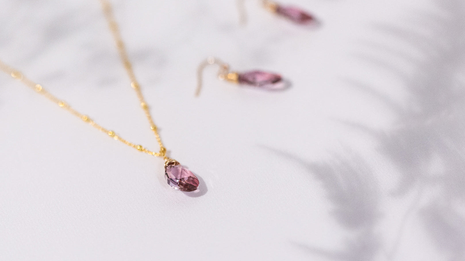 Ontdek de Spanning van Black Friday bij Jewels with Flair!