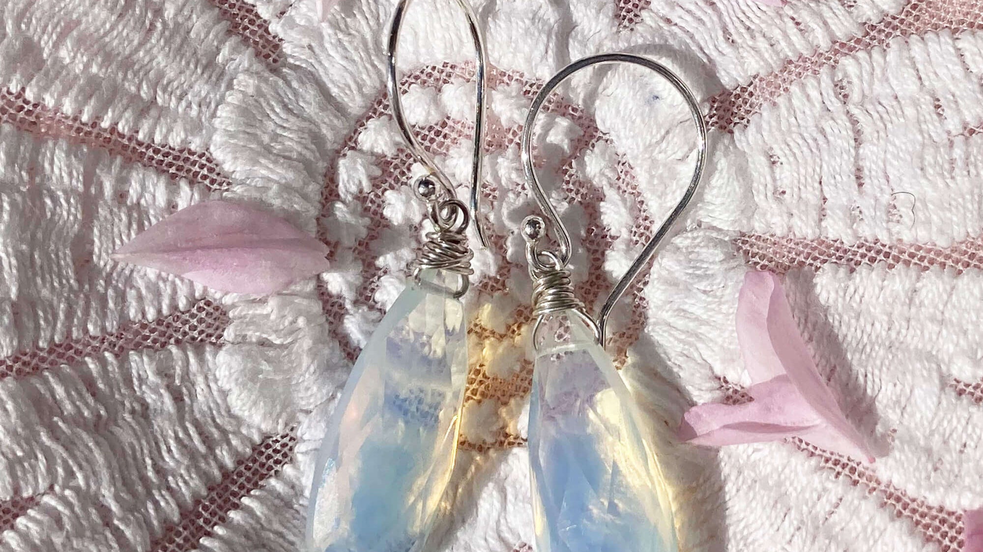 Oorbellen met geboortesteen oktober