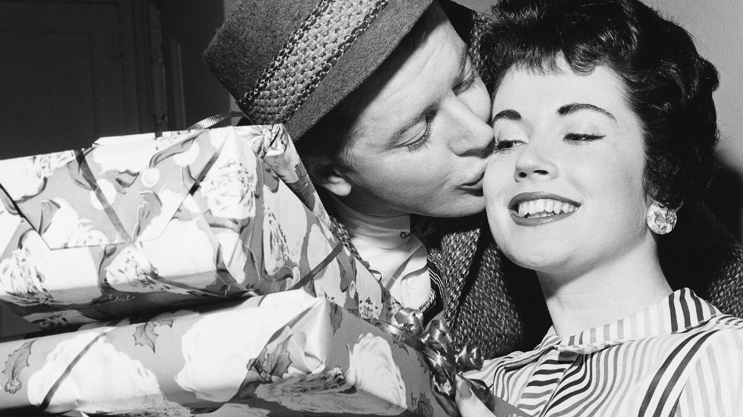 v origineel cadeau vrouw sieraad