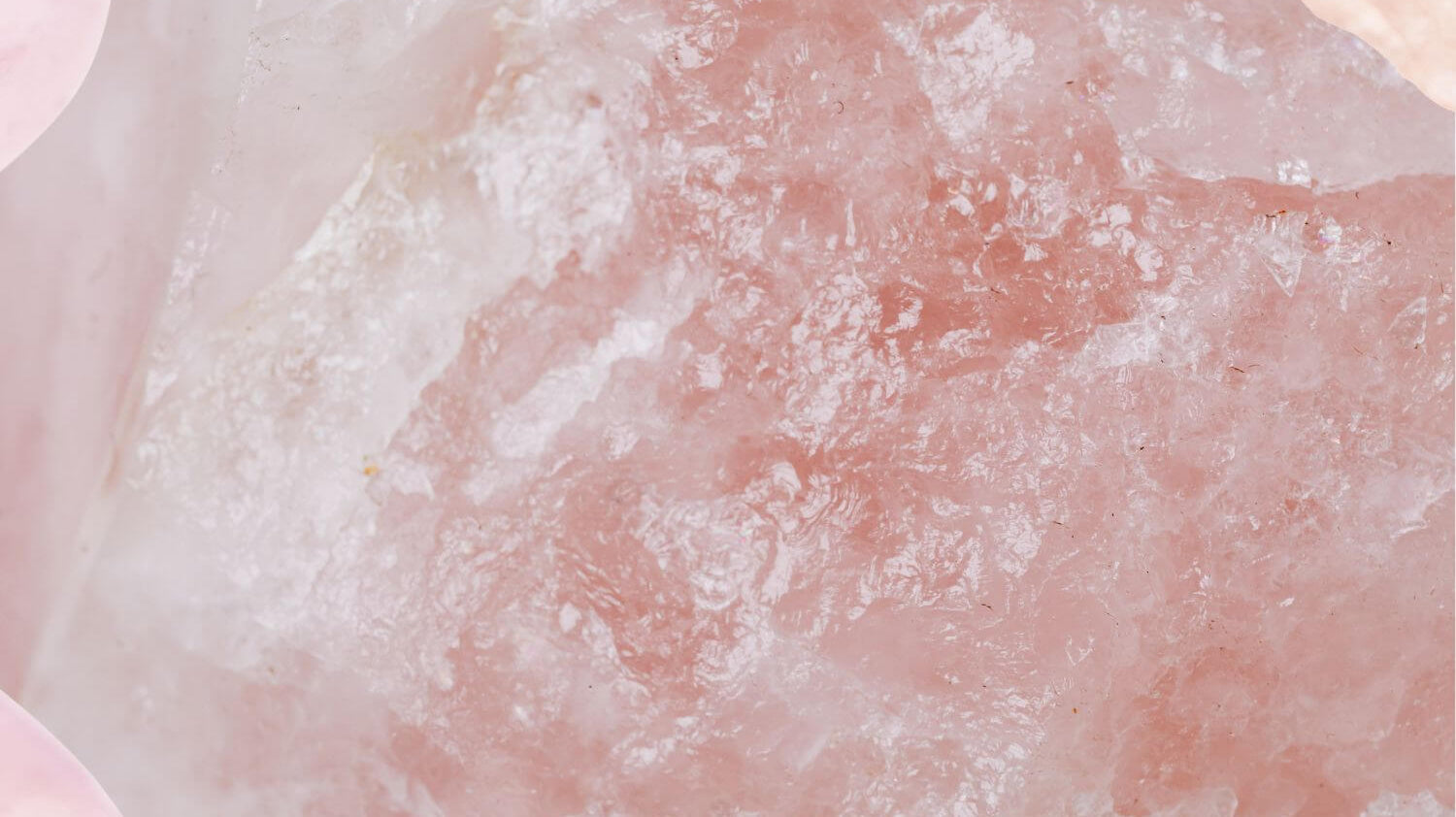 Rozenkwarts in sieraden