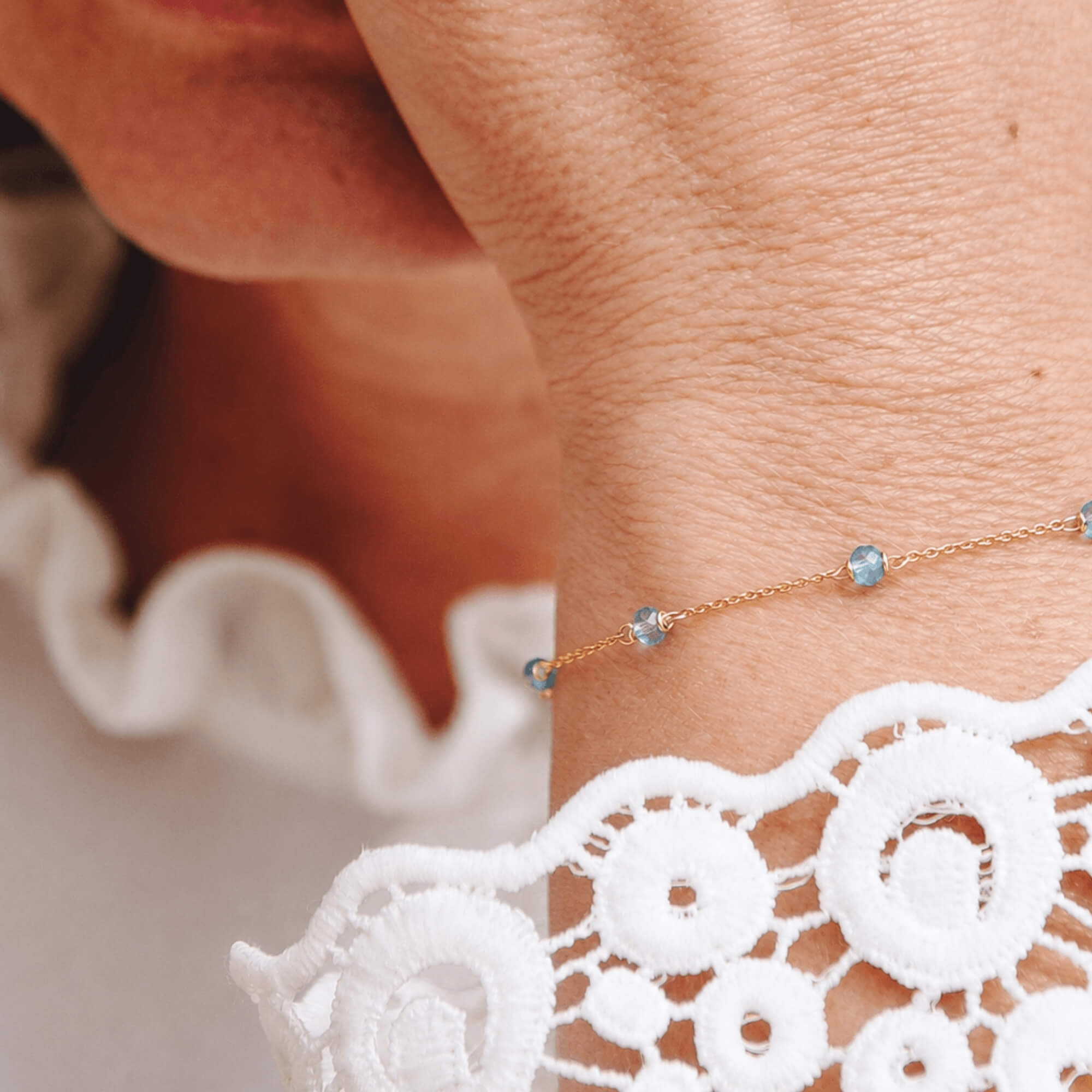 Armband blauwe topaas