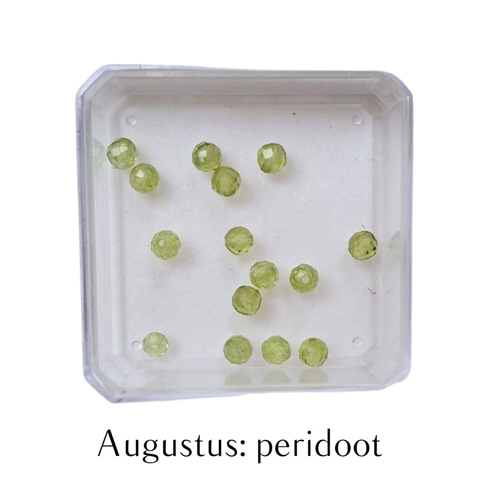 Geboortesteen peridoot: keuze voor de maand augustus om een maatwerk geboortesteen armband samen te stellen