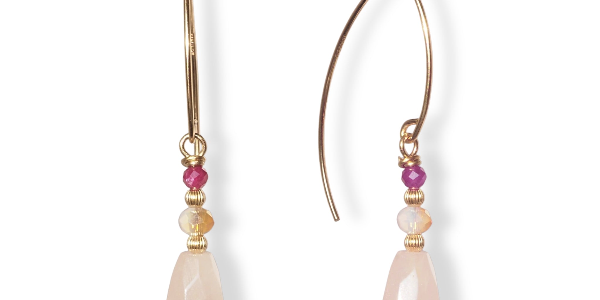 Lange oorbellen met edelsteen rozenkwarts en geboortesteen robijn