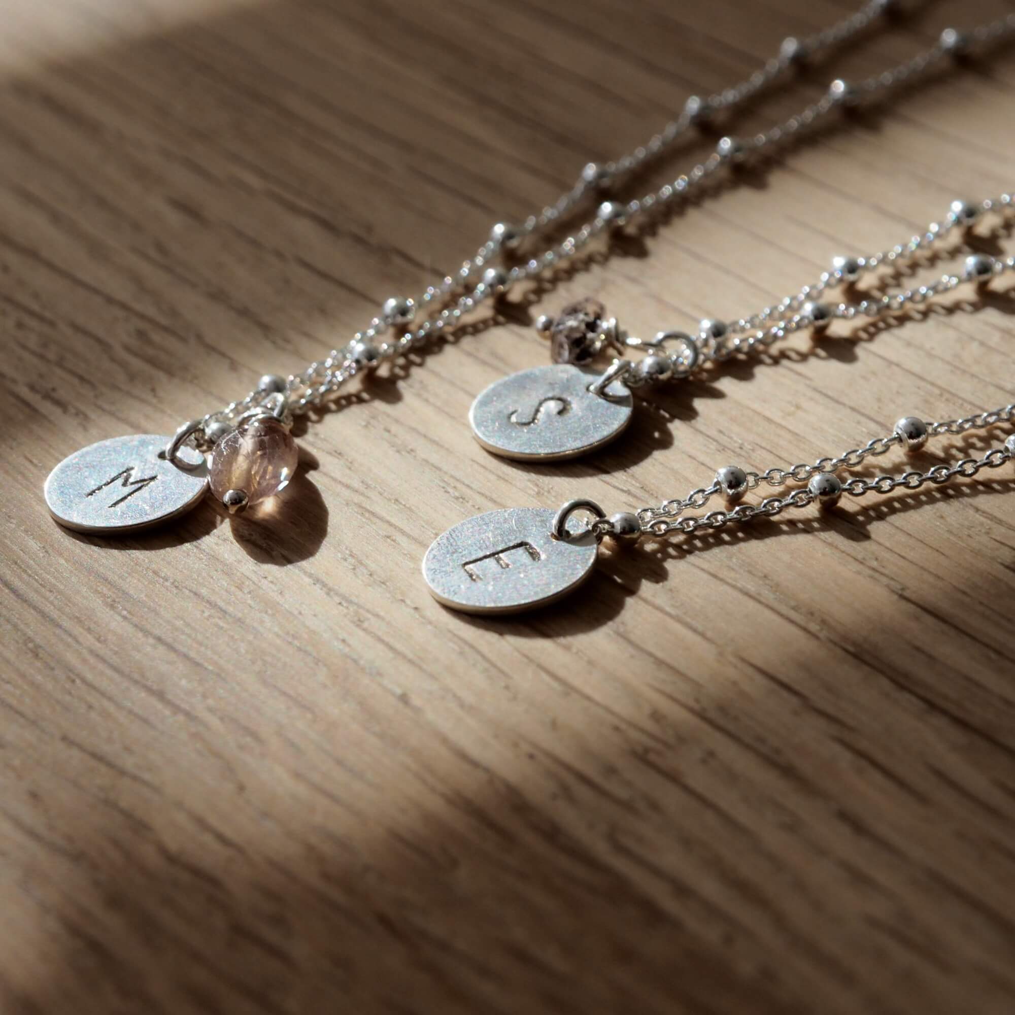 Gepersonaliseerde Ketting met Initiaal en Geboortesteen maatwerk - Jewels with Flair