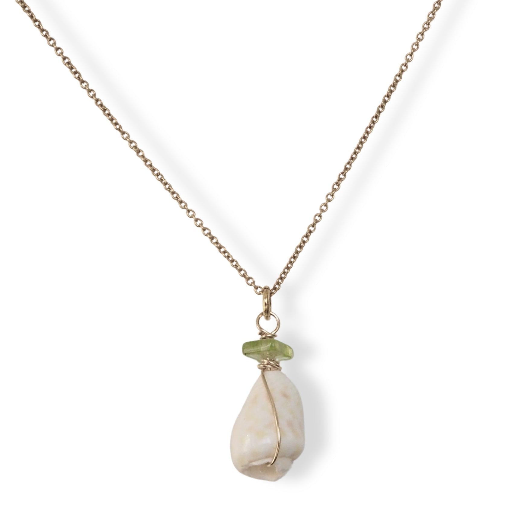Handgemaakte ketting schelp en peridoot Halsketting - Jewels with Flair