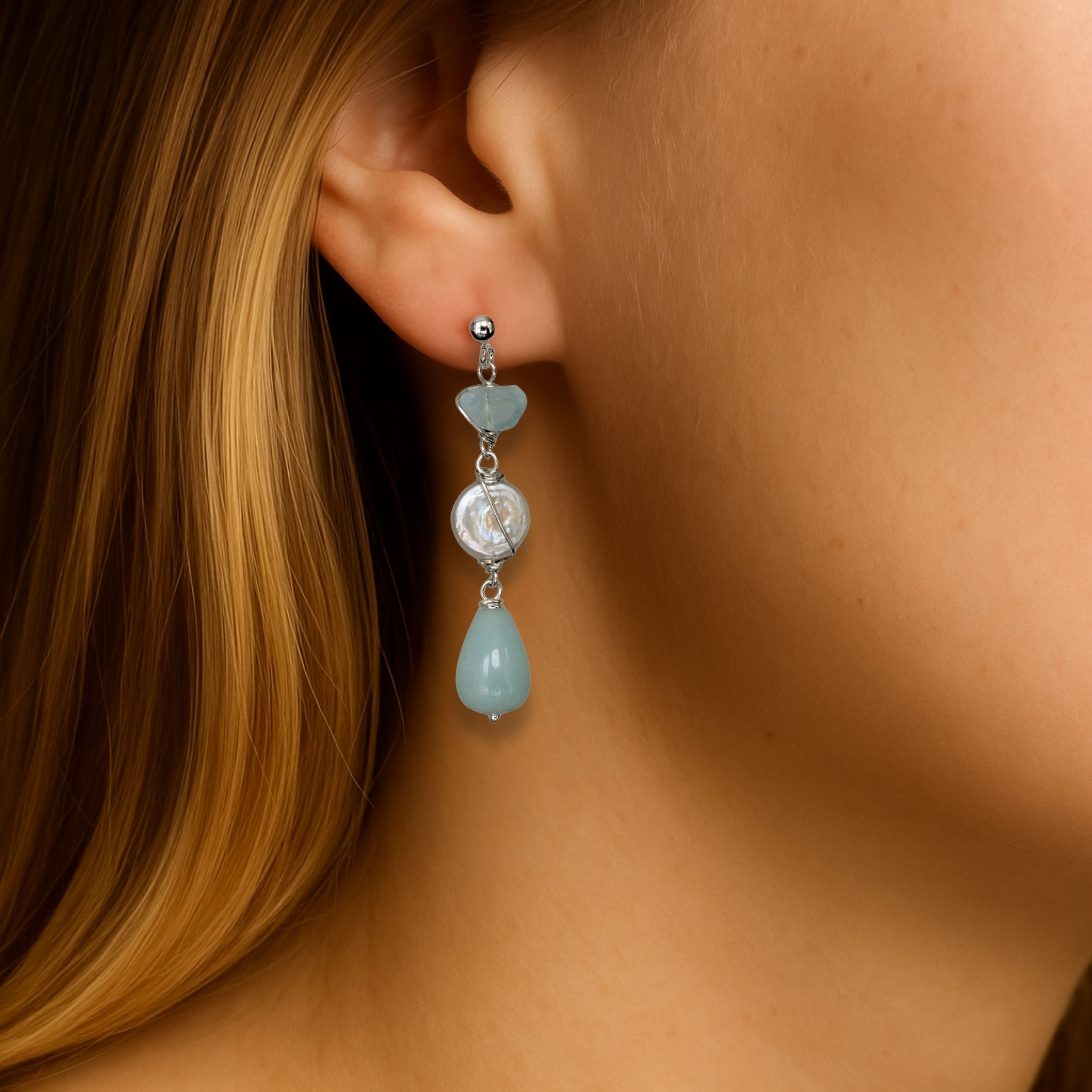 Handgemaakte oorbellen met edelsteen amazoniet, aquamaijn en zoetwaterparels in sterling zilver
