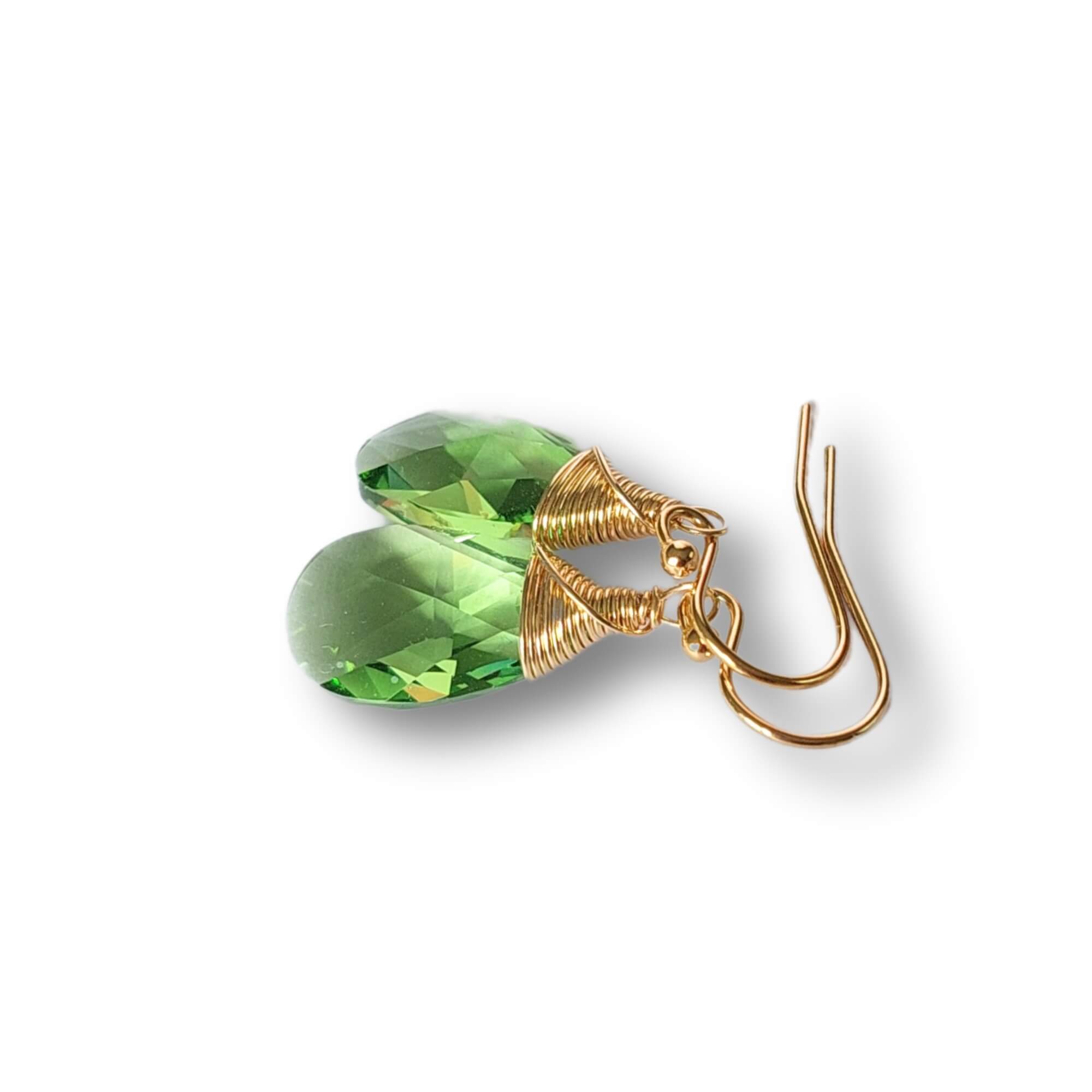 Schitterende oorbellen glaskristal druppels - licht groen Oorbellen - Jewels with Flair