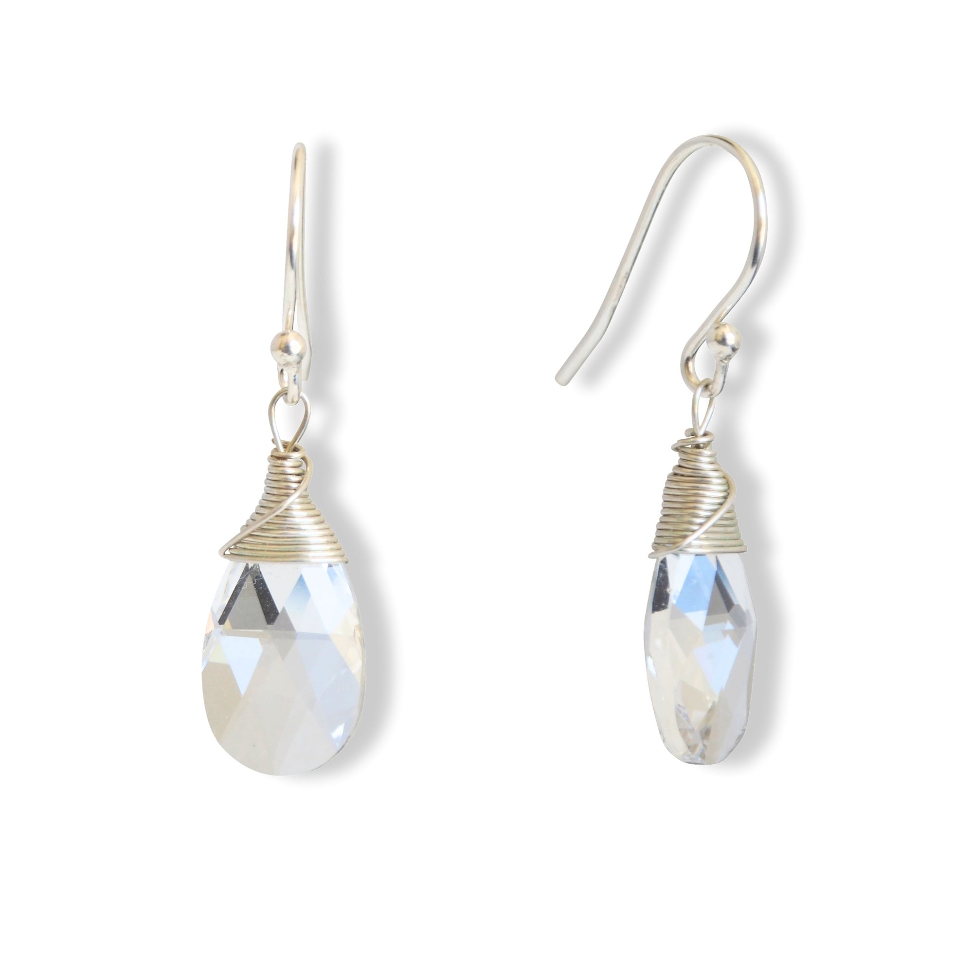 Oorbellen in zilver met druppels van glaskristal, facet geslepen. ook verkrijgbaar in gold filled