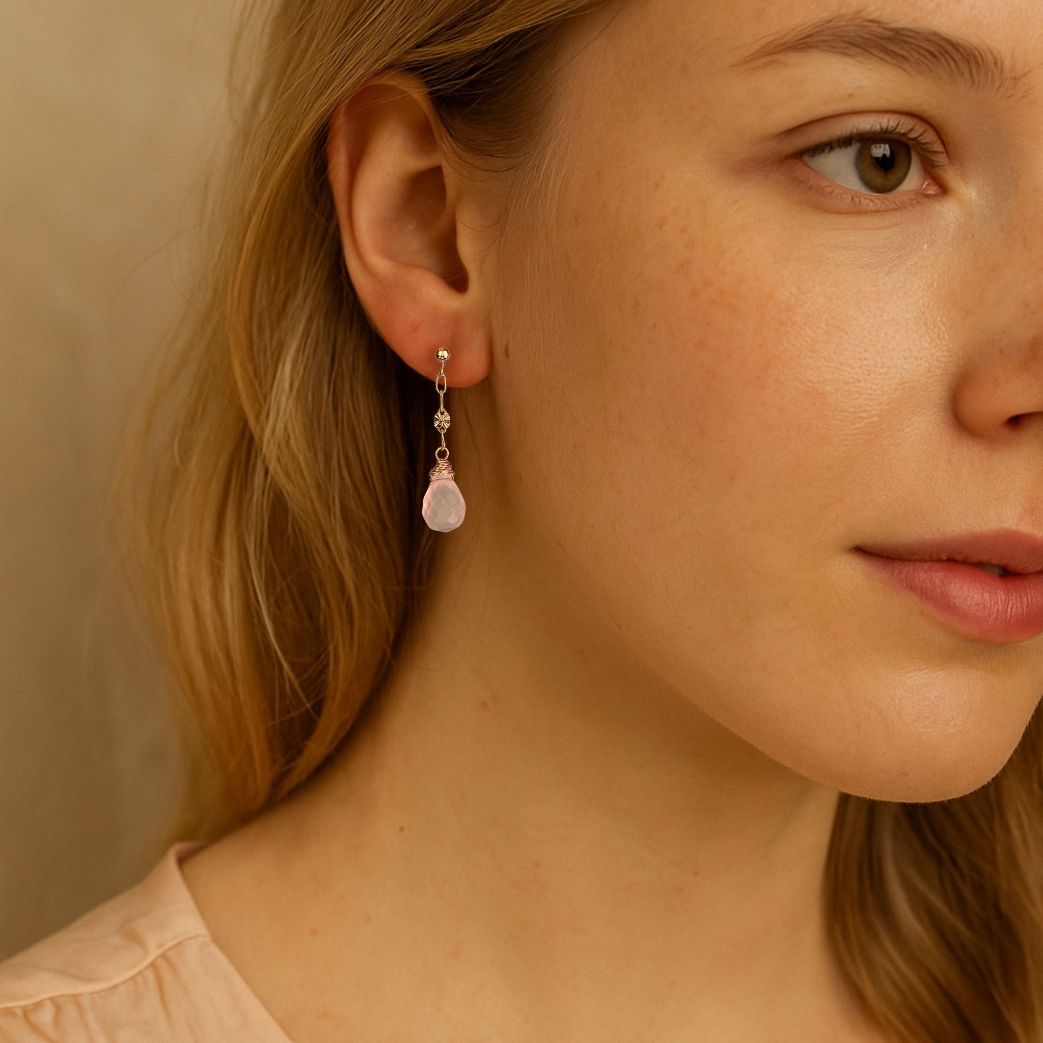 Oorbellen rozenkwarts druppels, geboortesteen van oktober