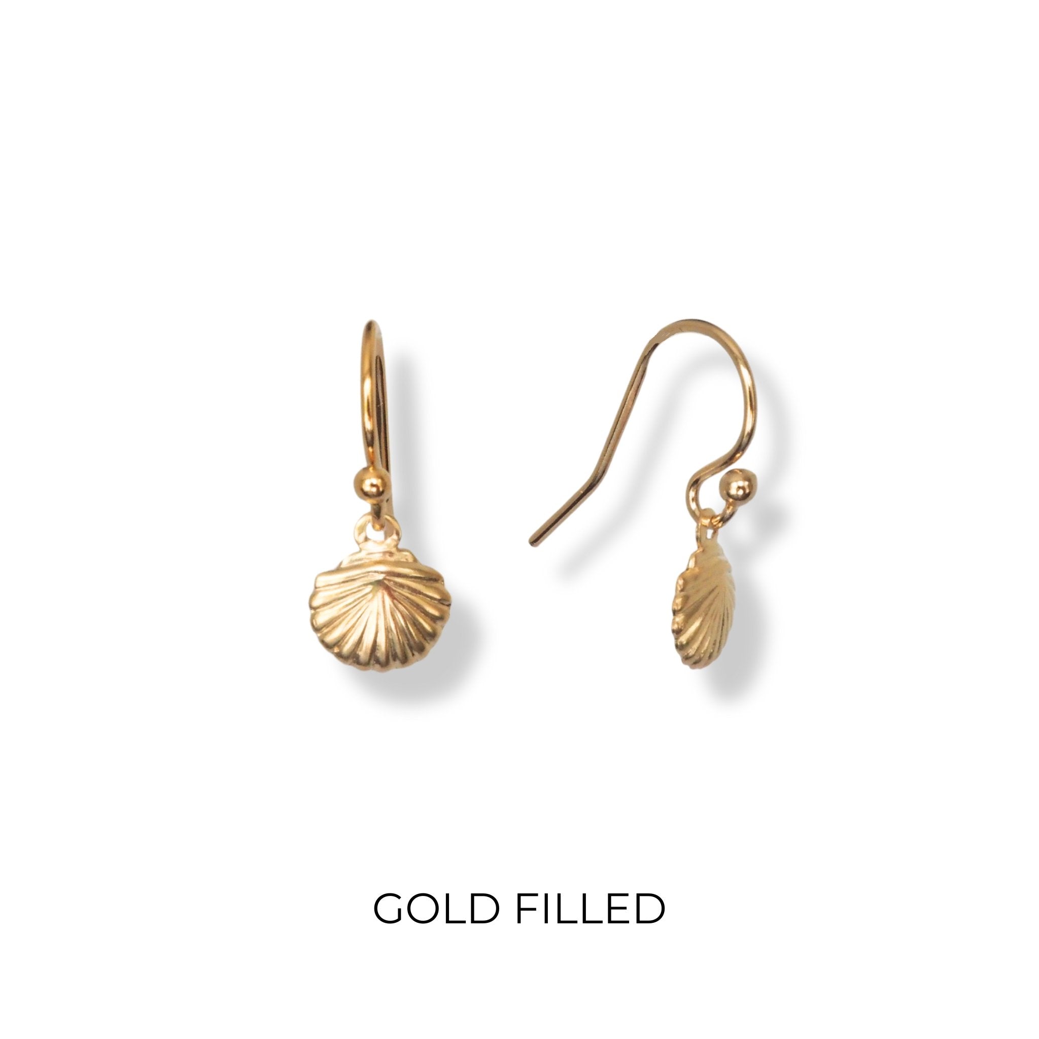 Gold filled oorbellen met bedels van schelpjes