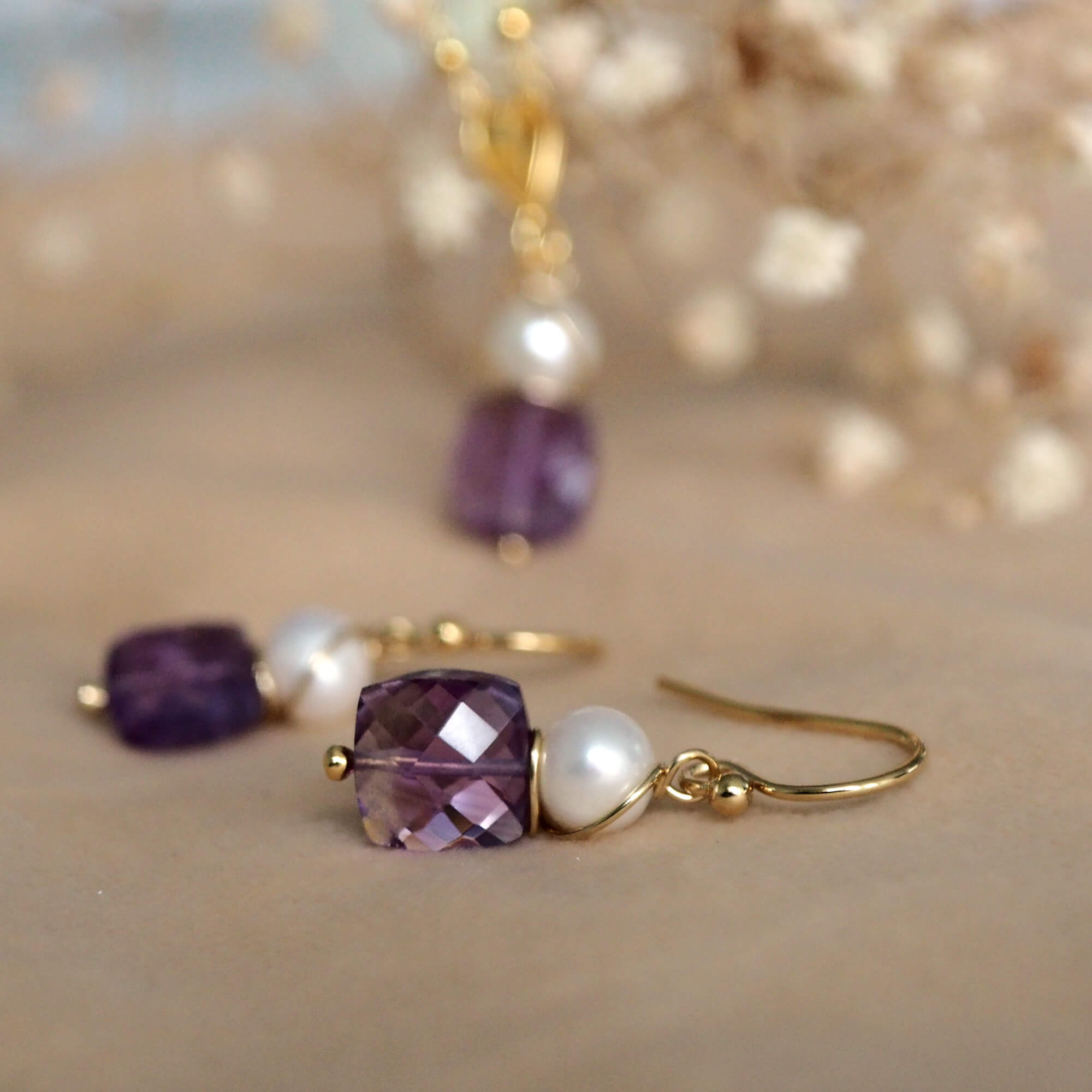 Handgemaakte Amethist Halsketting met Zoetwaterparels Oorbellen - Jewels with Flair