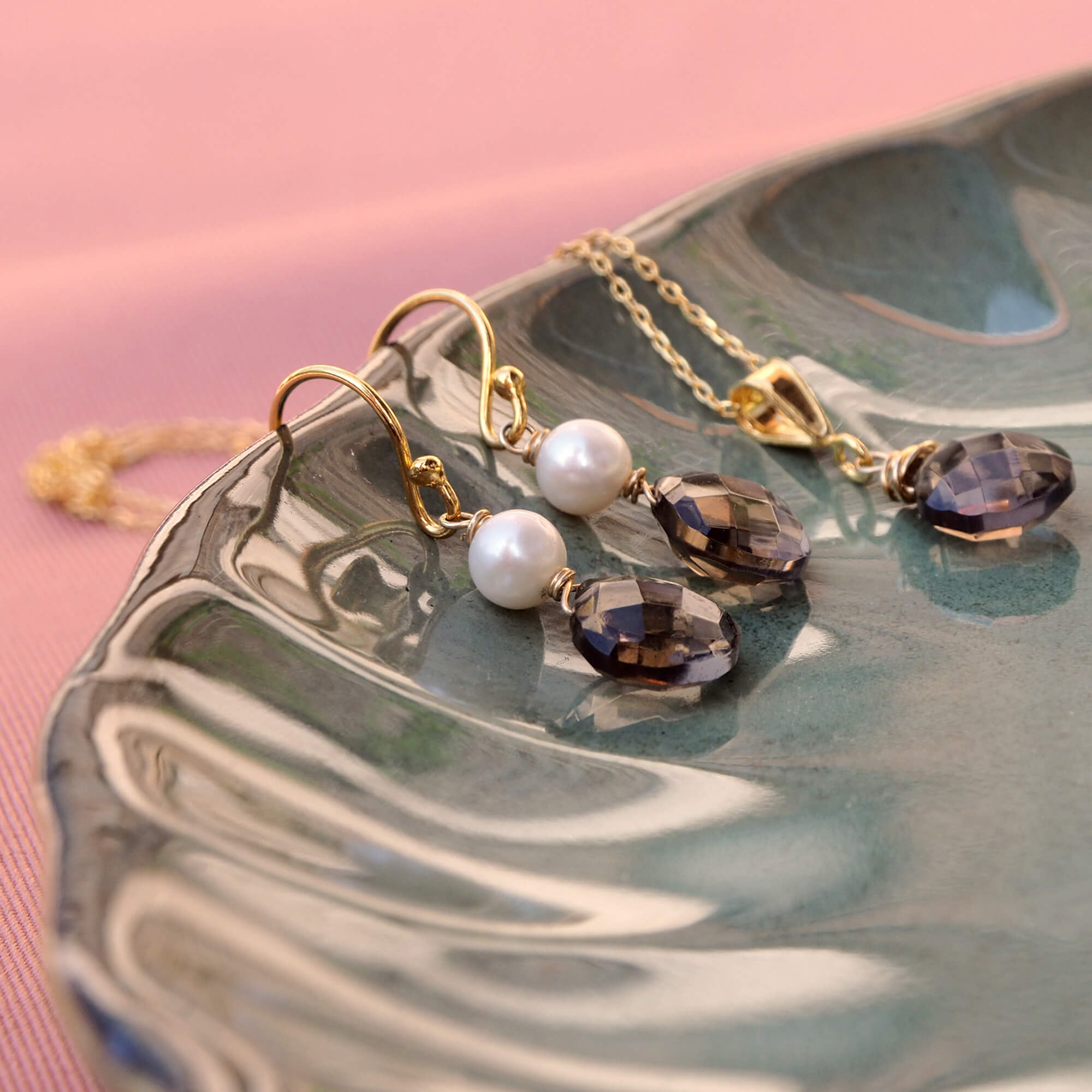 Halsketting edelsteen rookkwarts druppel Oorbellen - Jewels with Flair