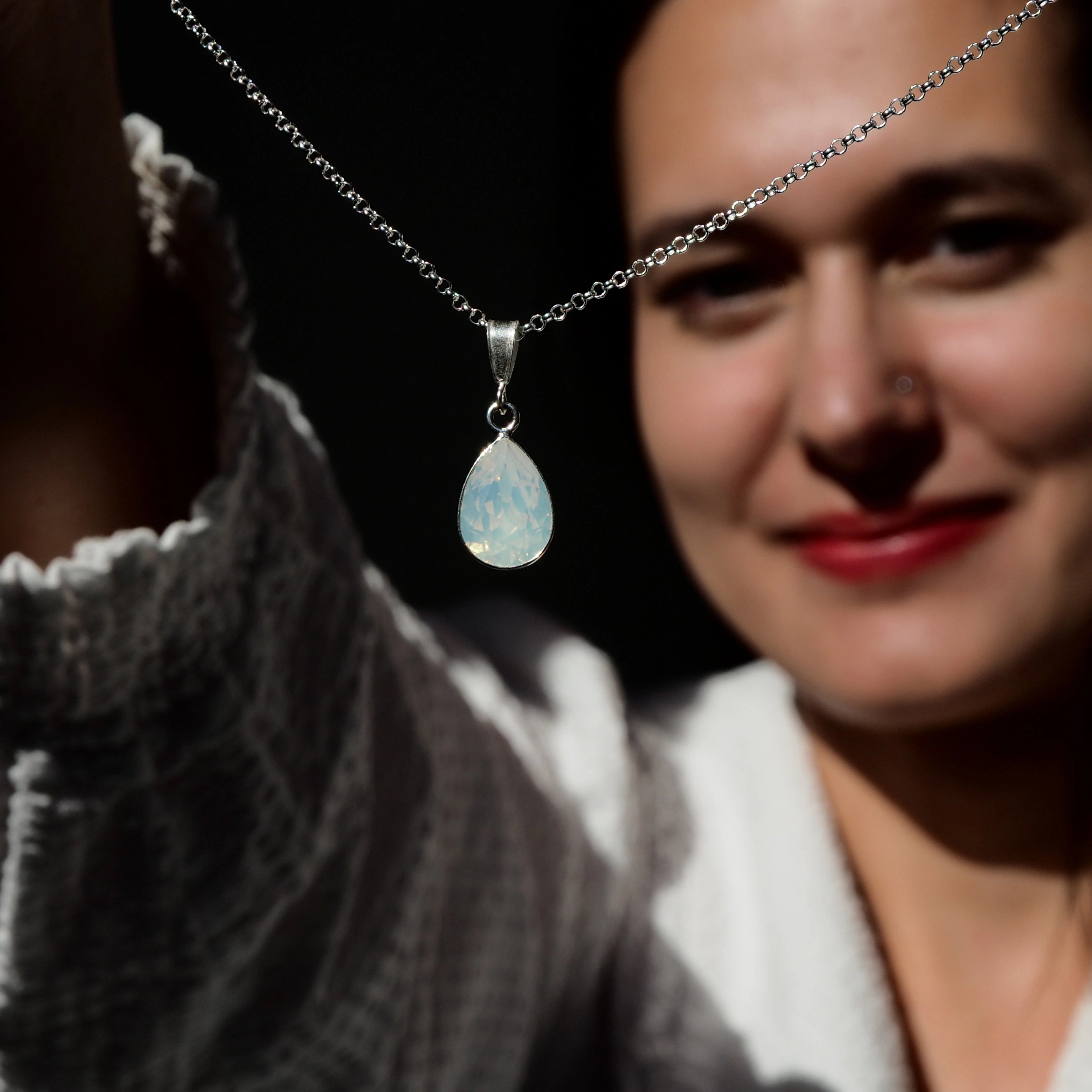 halsketting swarovski druppel zacht wit