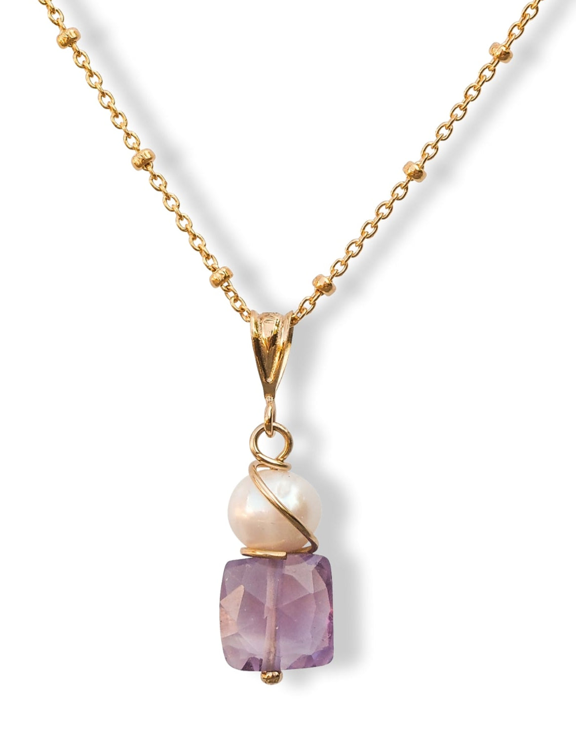 Ketting met edelsteen amethist en zoetwaterparel in goud