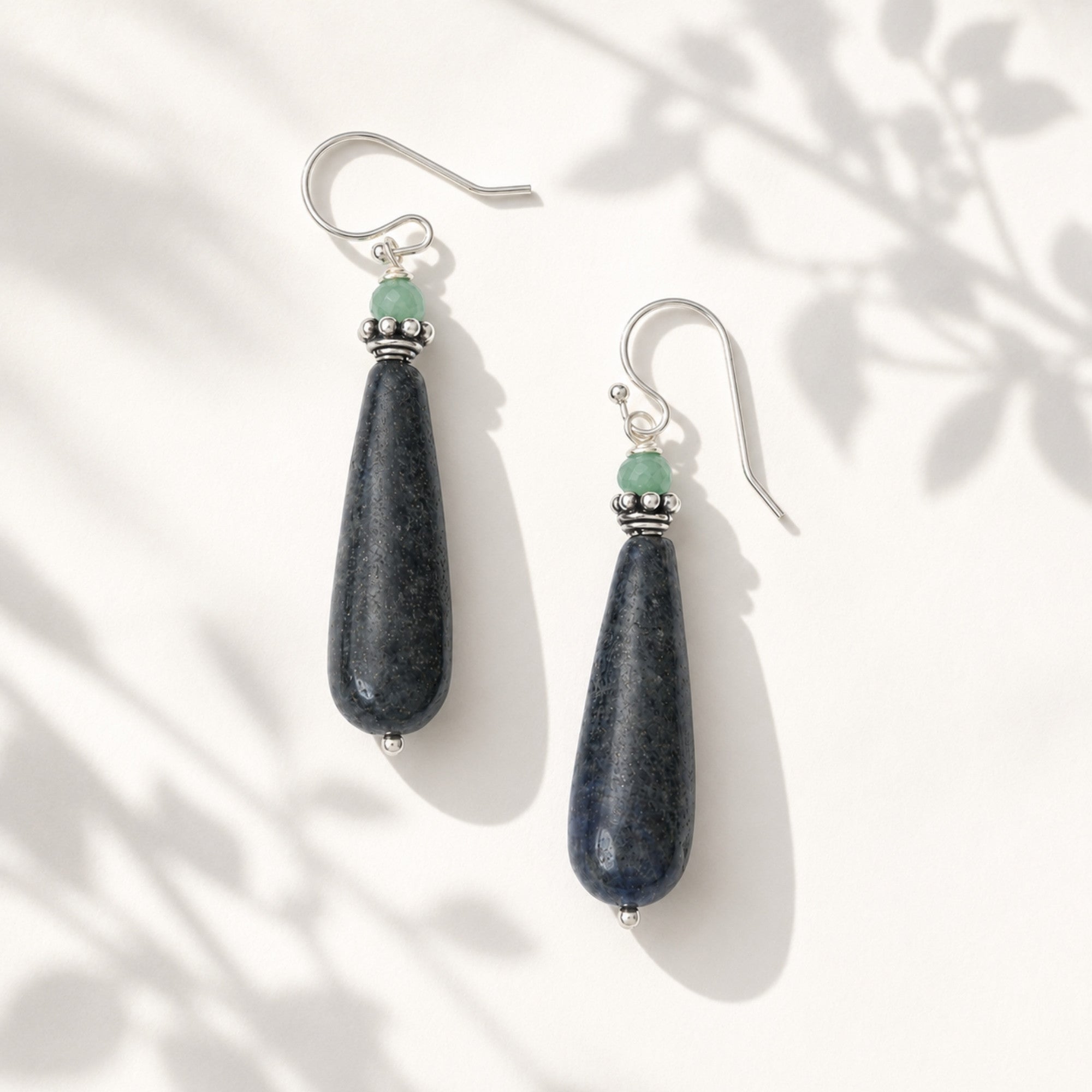 oorbellen lapis lazuli pegels