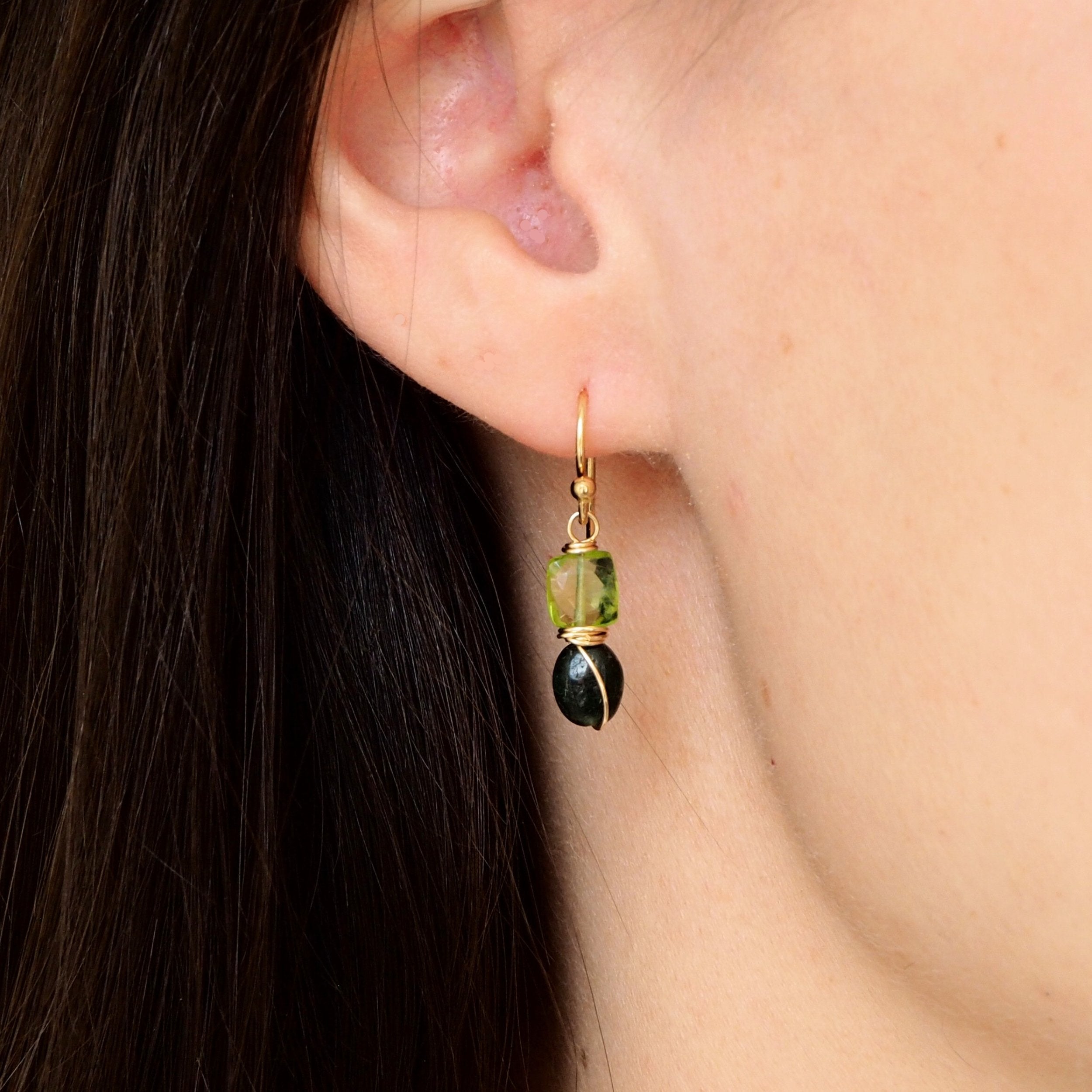 Oorbellen peridoot en smaragd edelstenen