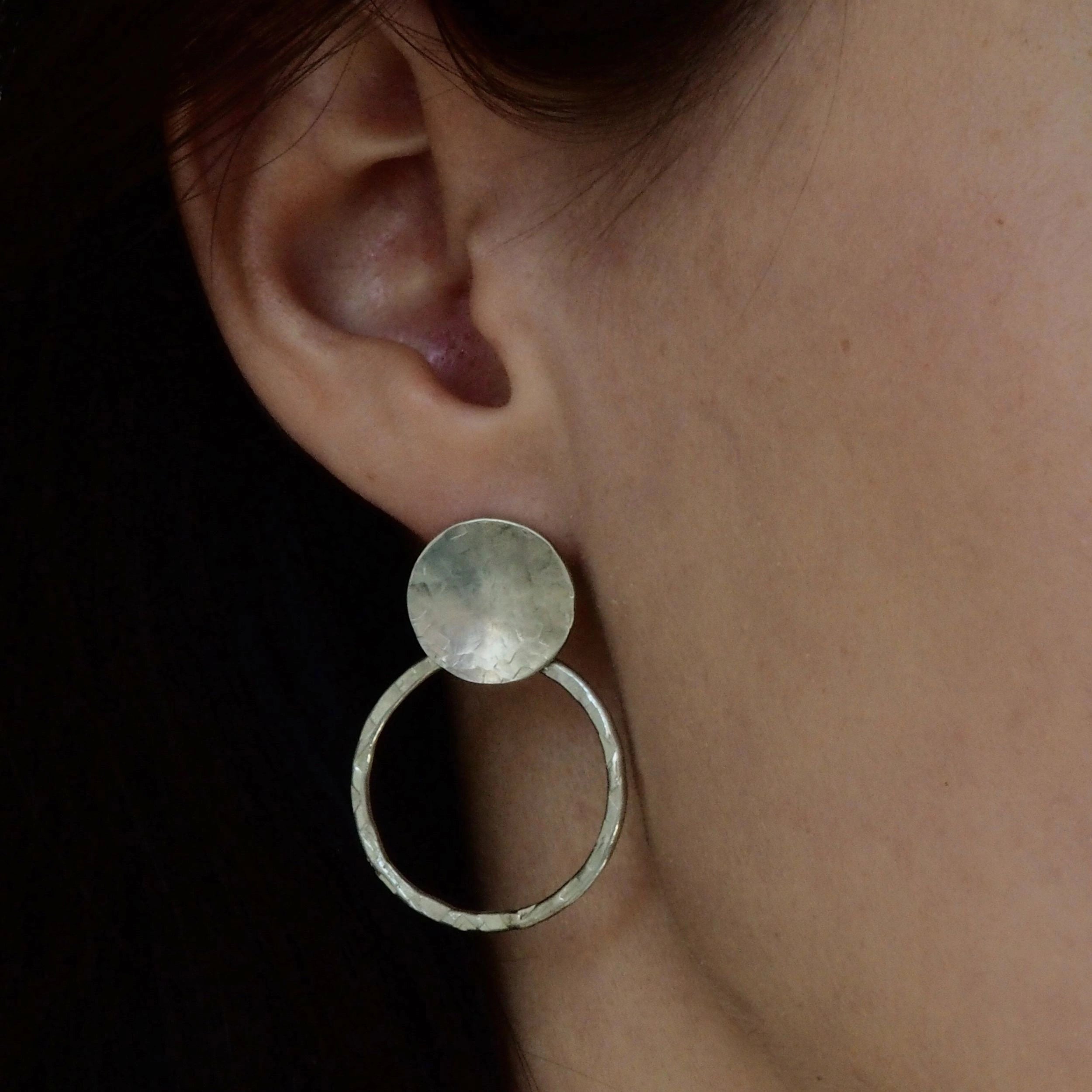 statement oorbellen cirkels