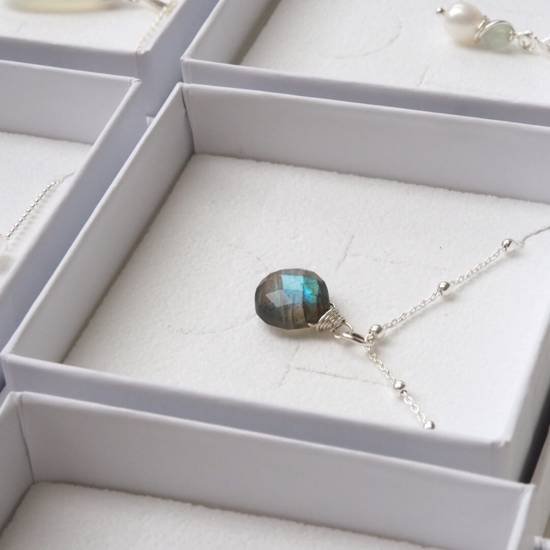 ketting labradoriet druppel