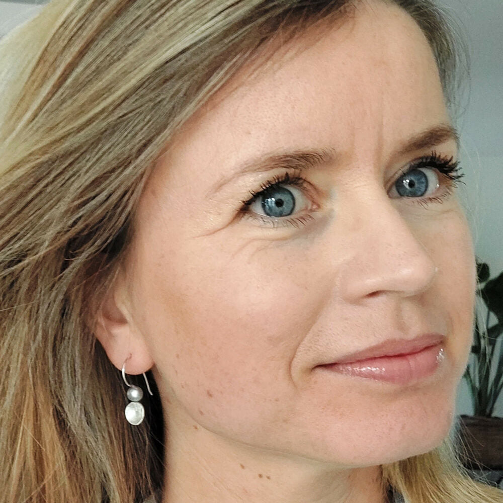 Oorbellen met grijze zoetwaterparels