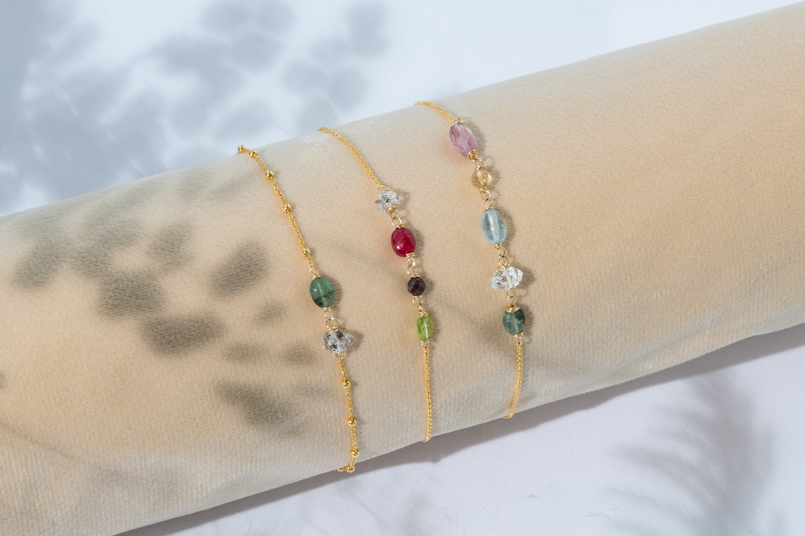 Het Perfecte Kerstcadeau: Een Zelf Samengestelde Geboortesteen Armband