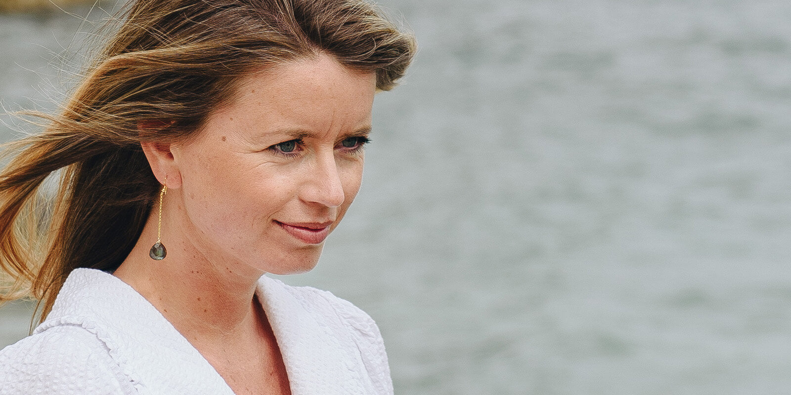 maxima oorbellen, lange oorbellen met een druppel van Jewels with Flair