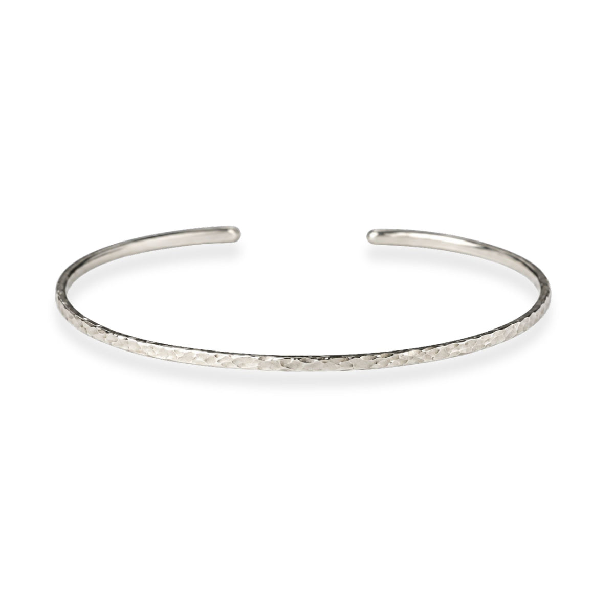 Zilveren bangle met structuur