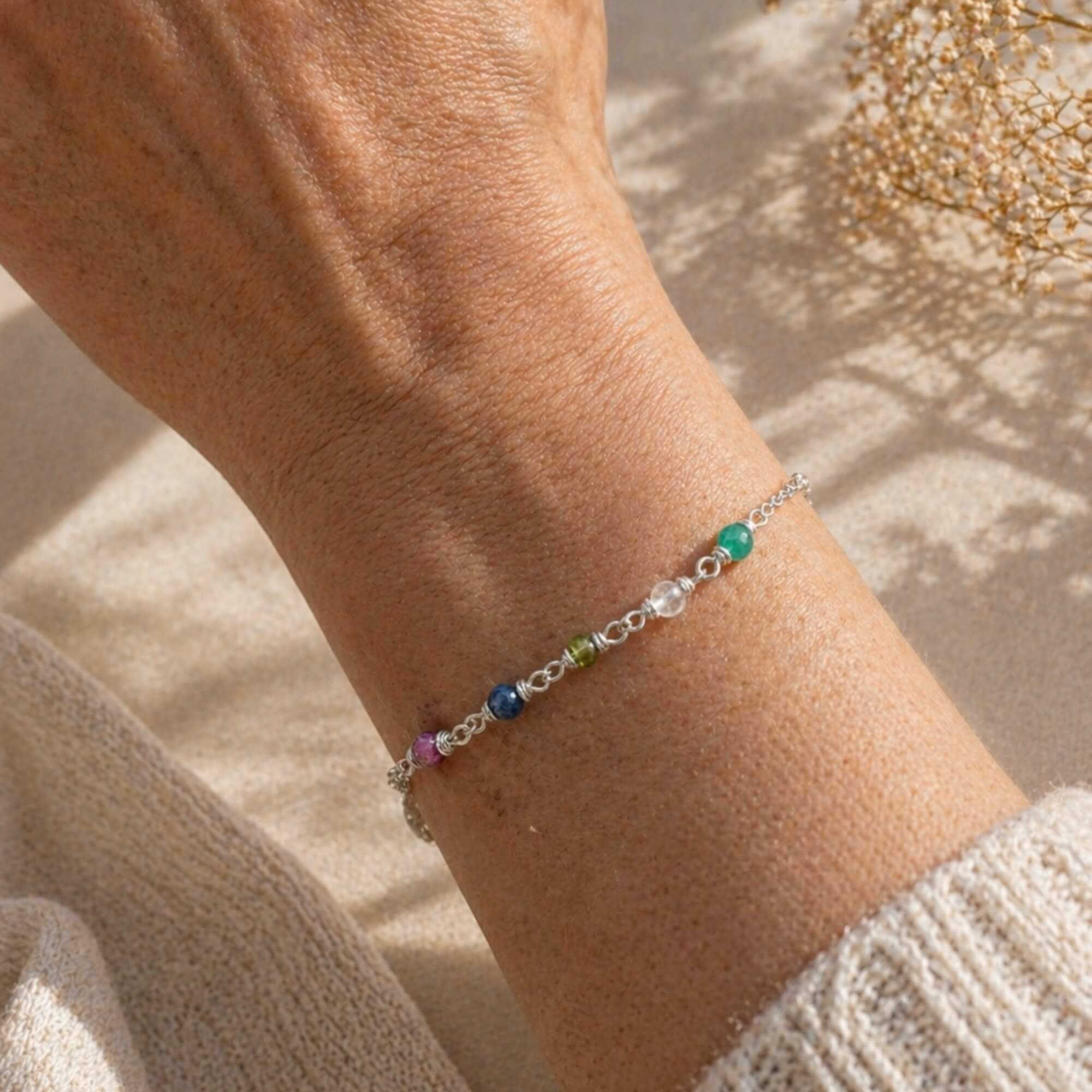 Geboortesteen armband  met echte edelstenen