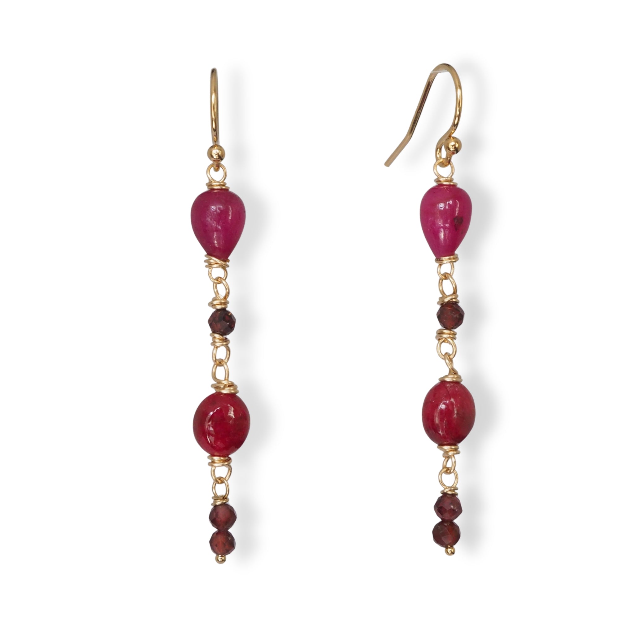 Lange oorbellen met edelsteen robijn en granaat in gold filled