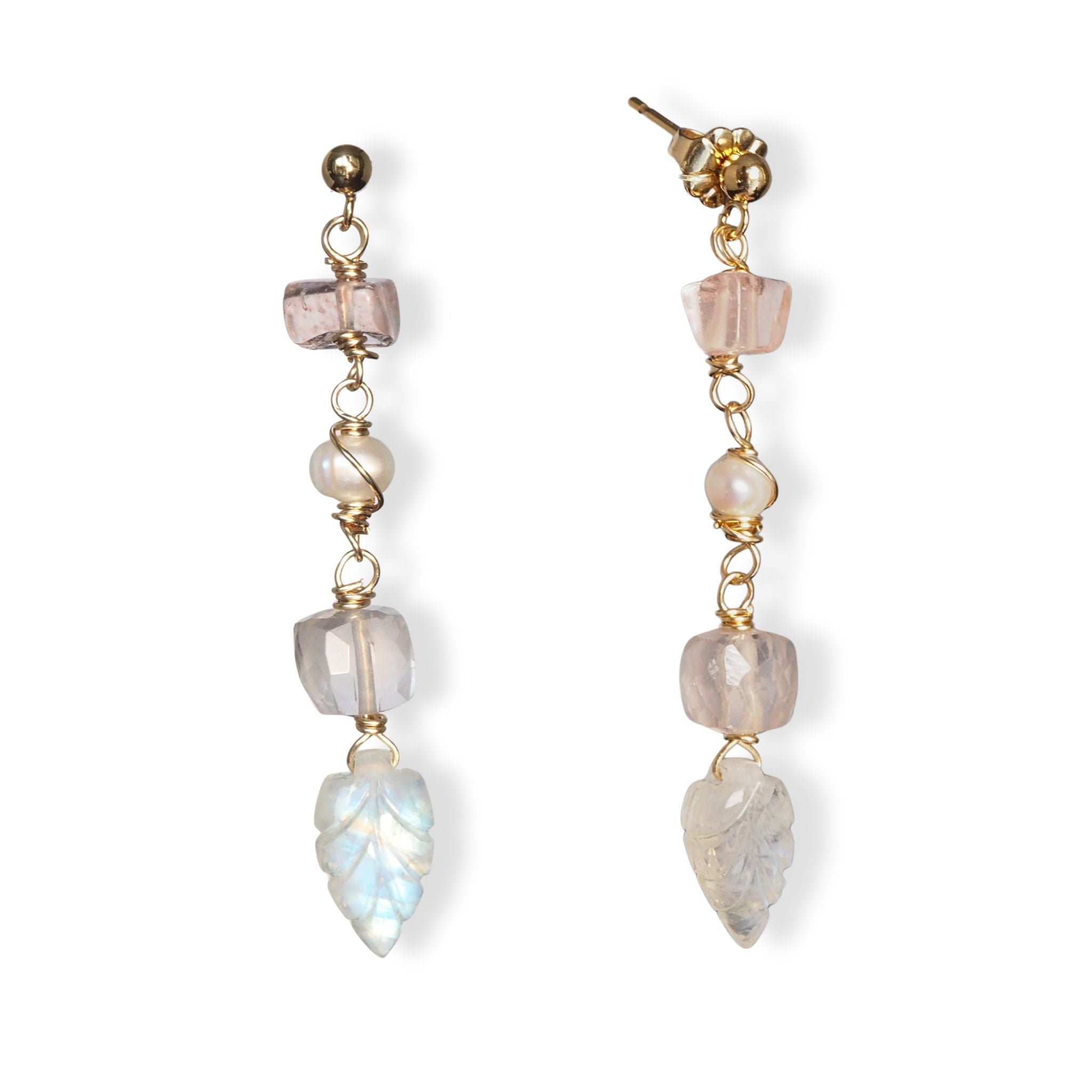 Oorbellen regenboog maansteen, rozenkwarts, zoetwaterparel en aardbeikwarts Oorbellen - Jewels with Flair