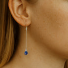 Lange oorbellen met kleine druppels van lapis lazuli Oorbellen - Jewels with Flair